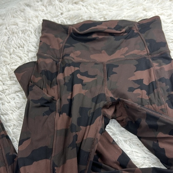 Lululemon Fast and Free Tight 28" *Non-Reflective Heritage 365 Camo Brown Earth - Picture 2 of 8